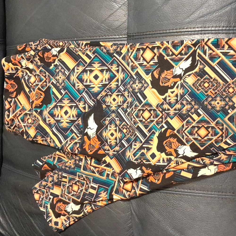Lularoe Lion King leggings One Size